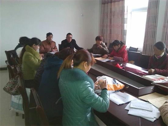 人口基金_全国养老来源城乡差距大 两成老人主要靠养老金(2)