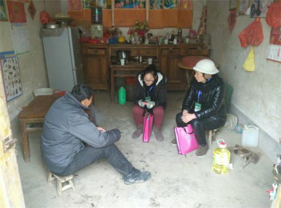 人口流出_央视 每6个人中就有1个在 漂 平均月薪4600